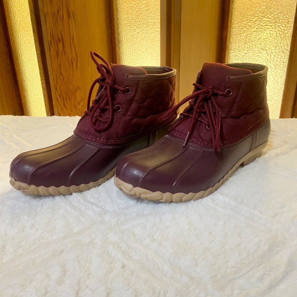 St. John's Bay Denton Duckboot Maroon Purple Women's 9